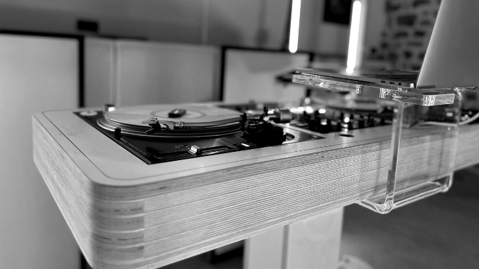 Platine vinyle et matériel DJ de Sébastien Rythmx